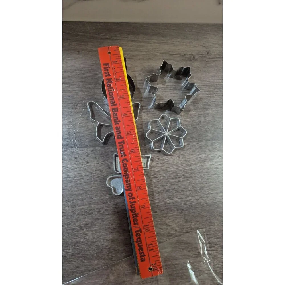 Vintage Metal Cookie Cutters Set Of 5 Unique Shapes Hearts Flower & Starburst De